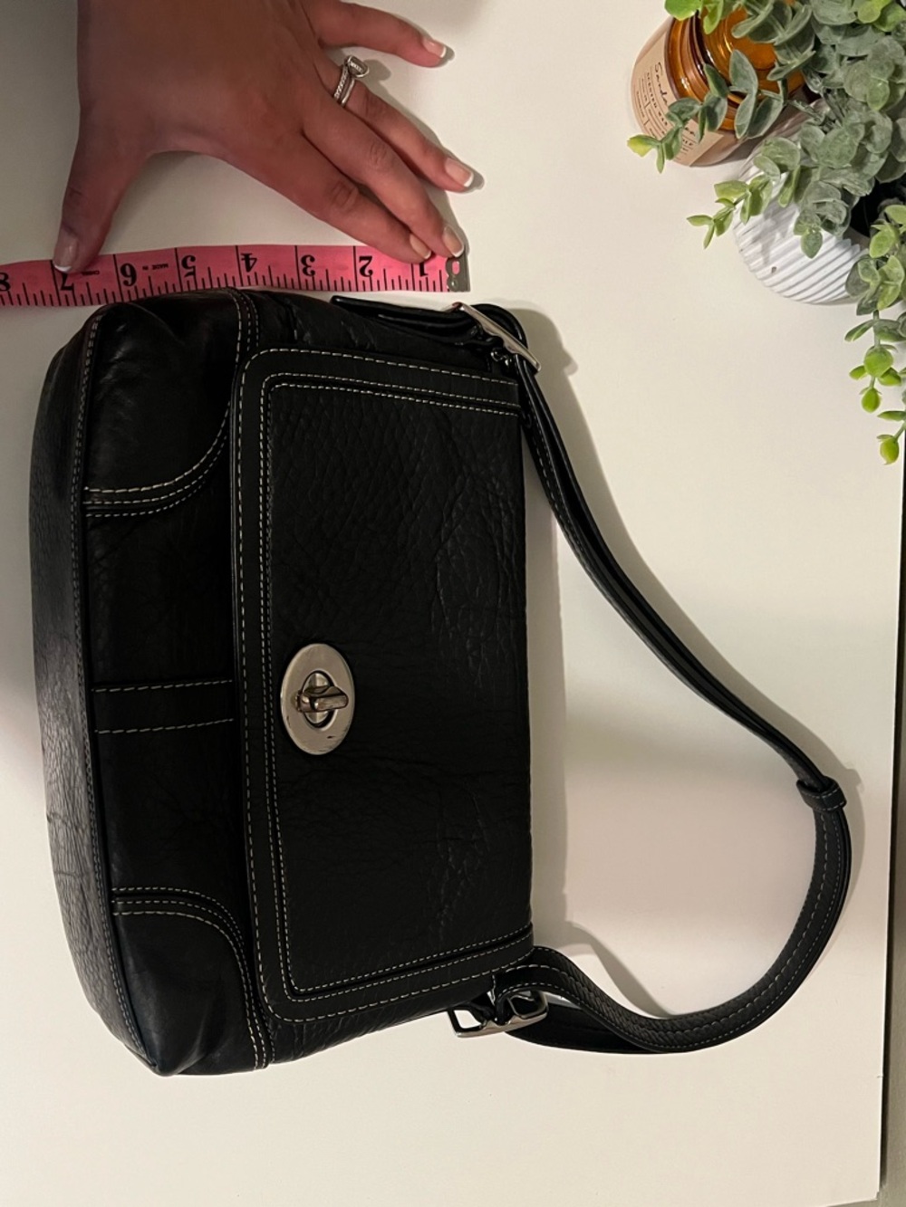 Coach Black Pebbled Leather Shoulder Bag with Silver Turnlock - Picture 14 of 14